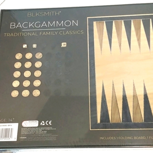 BACKGAMMON BOARD GAME SET FAMILY NIGHT ENTERTAINMENT GAME SIZE OS NWT - Picture 3 of 4